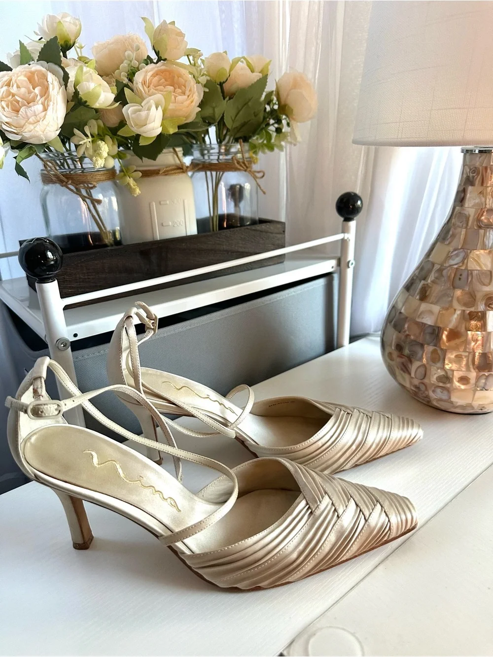 Nina Champagne Satin Pleated Pointed Toe Heels Size 8 1/2